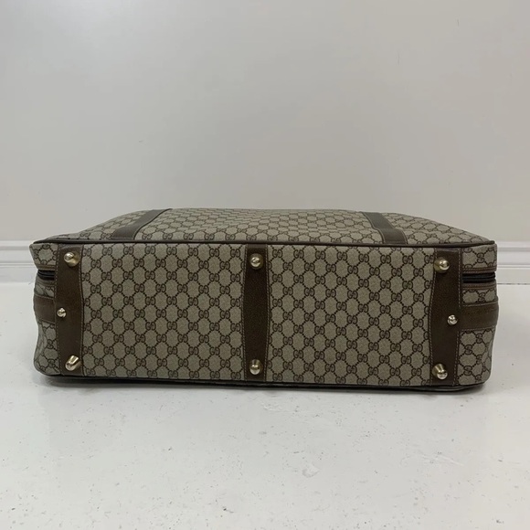 Gorgeous Gucci Travel Bag - Picture 6 of 6